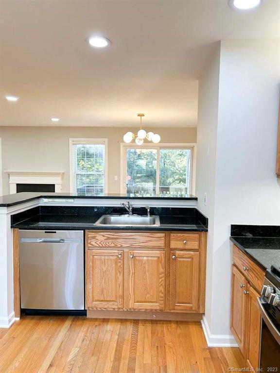 Building Photo - 1904 Briar Woods Ln