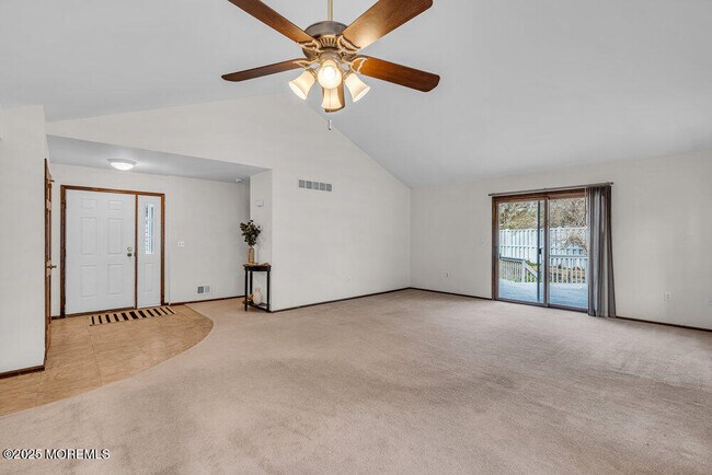 Building Photo - 30 Turnberry Cir
