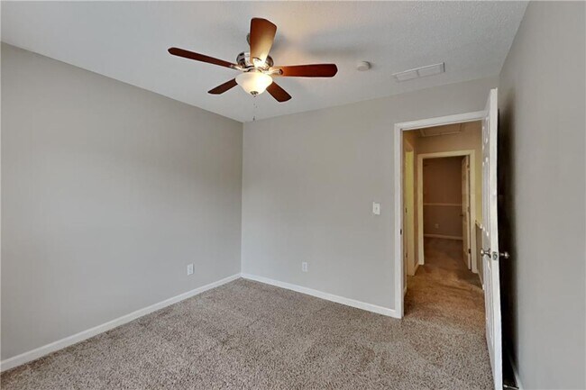 Building Photo - 345 Outwood Mill Ct