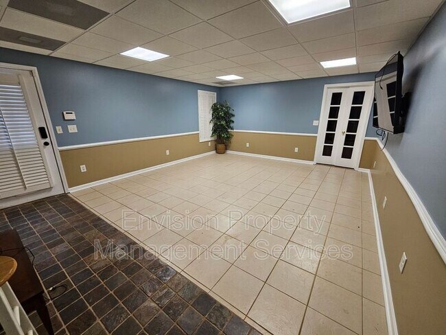 Building Photo - 192 Ashley Dr