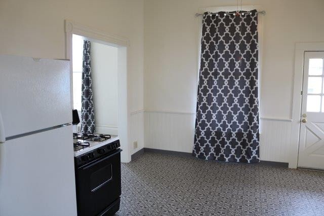 Building Photo - 14th &amp; B