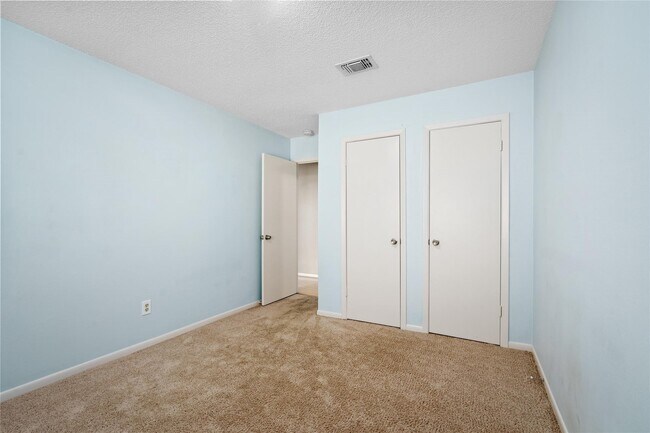 Building Photo - 2315 Woodstream Blvd