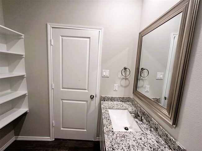 Building Photo - 2018 Cedar Br Dr