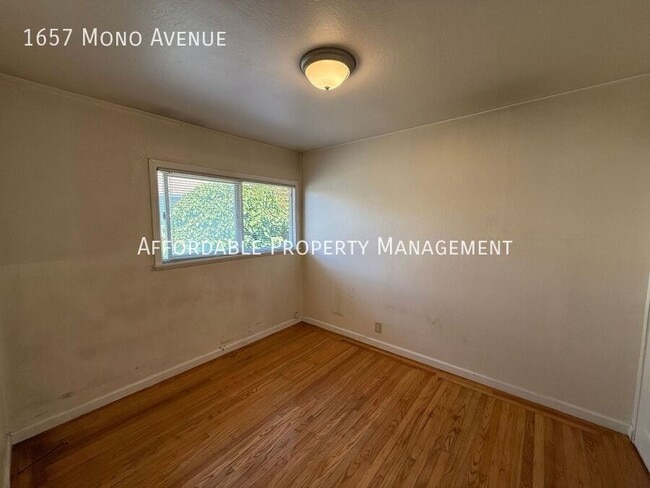 Building Photo - 1657 Mono Ave