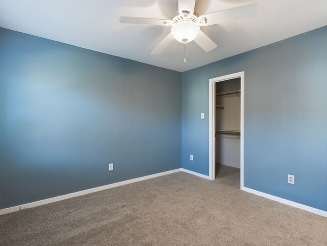 Building Photo - 2824 Hampton Woods Dr