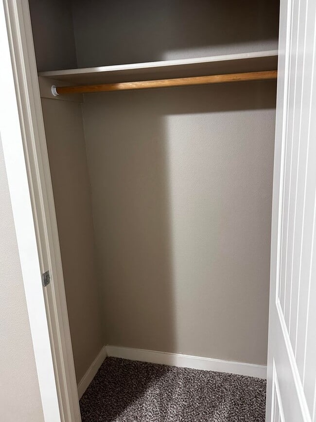 Building Photo - Shallow Creek J