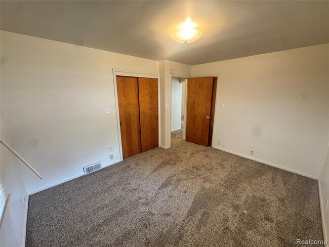 Building Photo - 4276 5th St