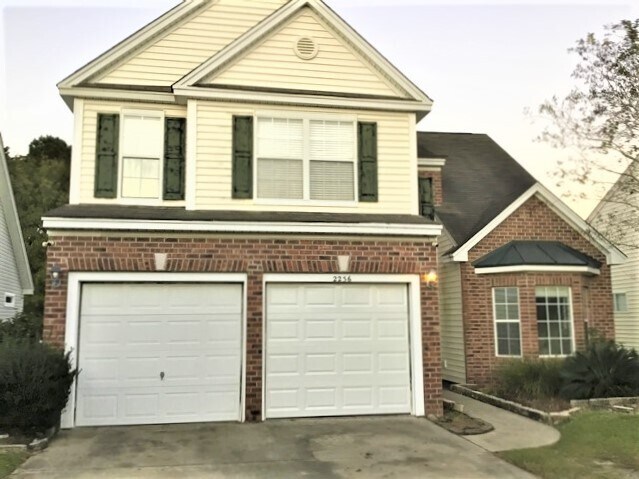 Primary Photo - 2236 Blakers Blvd