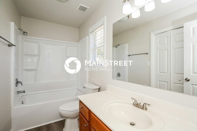 Building Photo - 3 Bedroom Pet-Friendly Home in THOMASVILLE, NC with Main Street Renewal