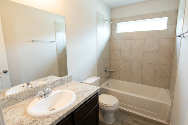 Building Photo - 24311 Volta Gardens Ct