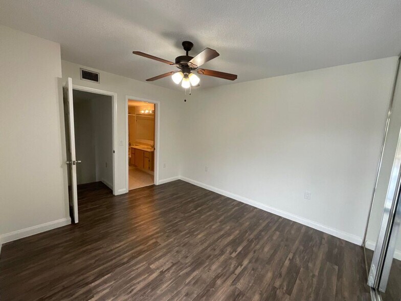 Building Photo - 7420 74th Way