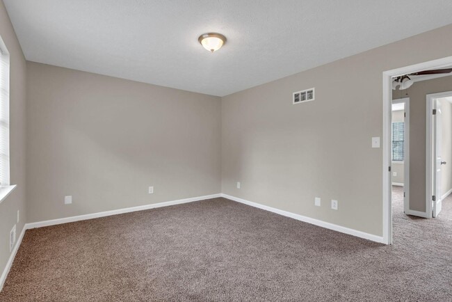 Building Photo - 8989 Teal Ln