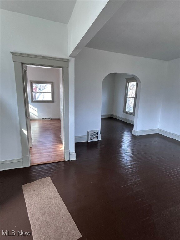 Building Photo - 213 George St