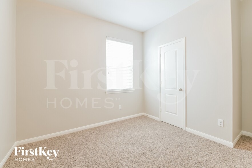 Building Photo - 1831 Garnet Breeze Dr