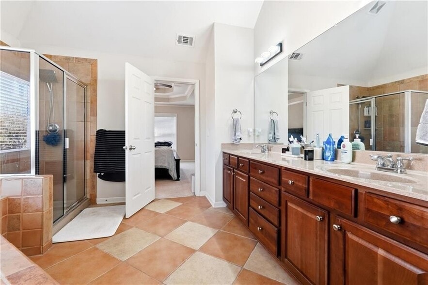 Building Photo - 100 Northbrooke Trace