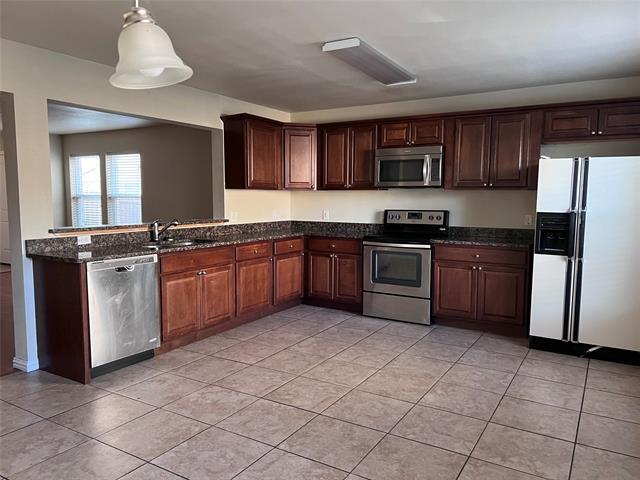 Building Photo - 510 Bellevue Ln