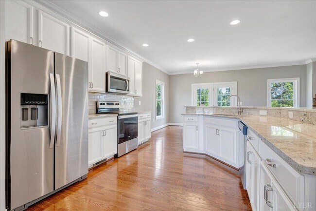 Building Photo - 1021 Lochwood Hl Dr