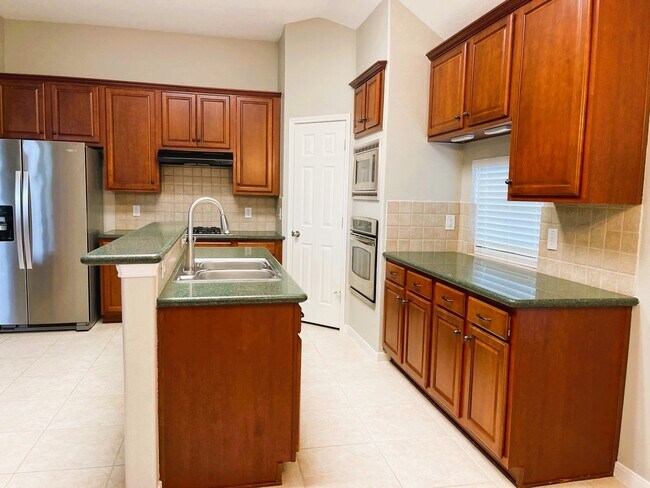 Building Photo - 19806 Shavon Springs Dr