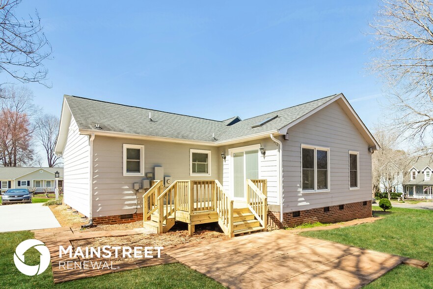 Building Photo - 124 Shade Tree Ct