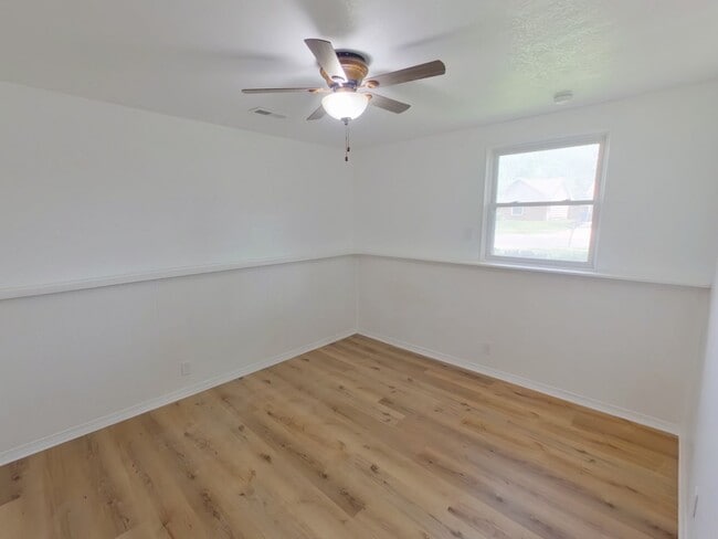 Building Photo - 4027 Danbury St