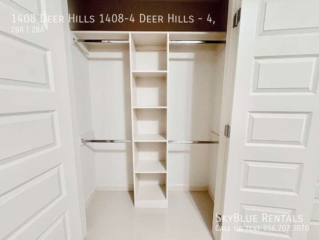 Building Photo - 1408 Deer Hls