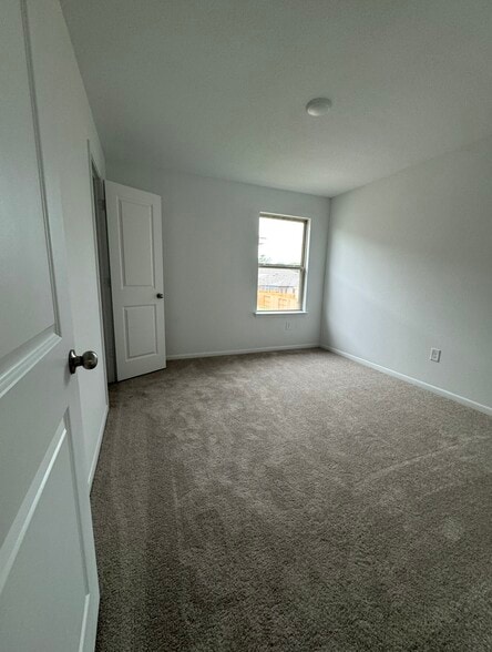 Building Photo - 16527 Pine Arrow Dr