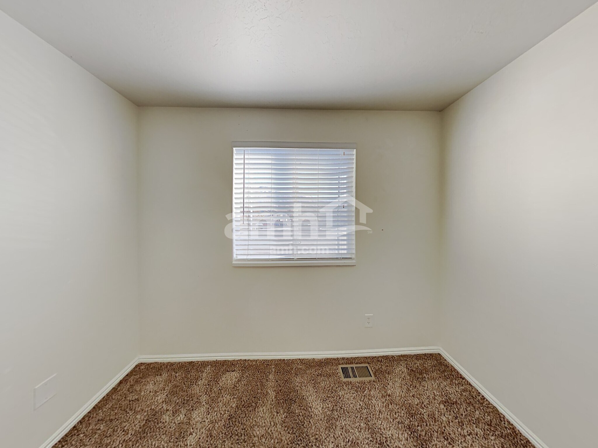 Building Photo - 435 S 120 W