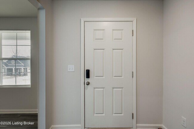 Building Photo - 109 Elegance Wy
