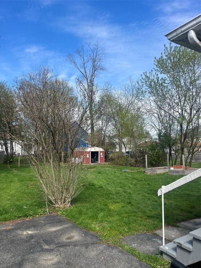 Building Photo - 208 S Liberty Ave