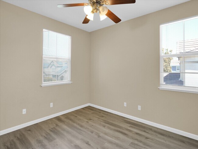 Building Photo - 4312 Middlefield Dr