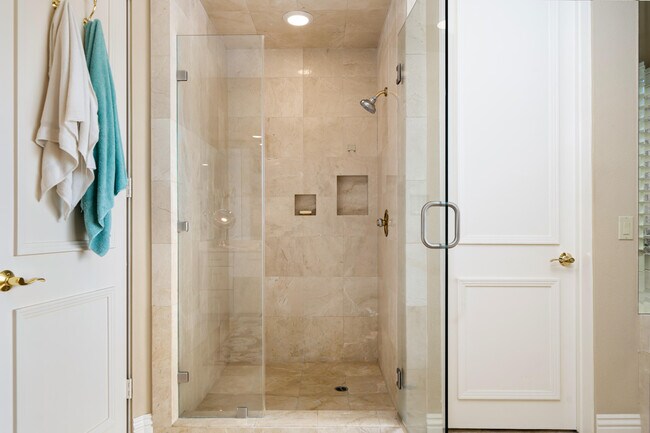Building Photo - 45640 Rancho Palmeras Dr