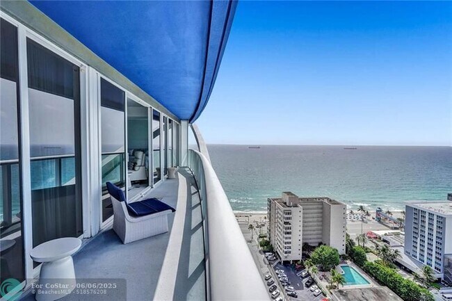 Building Photo - 3101 Bayshore Dr