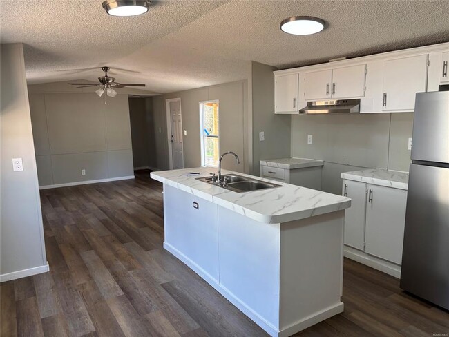 Building Photo - 1322 Aquila Dr