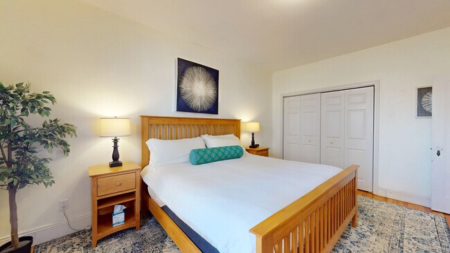 Building Photo - 461 Washington St