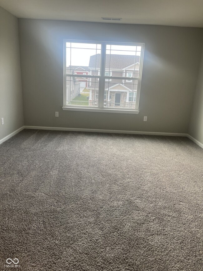 Building Photo - 2607 Plano Dr