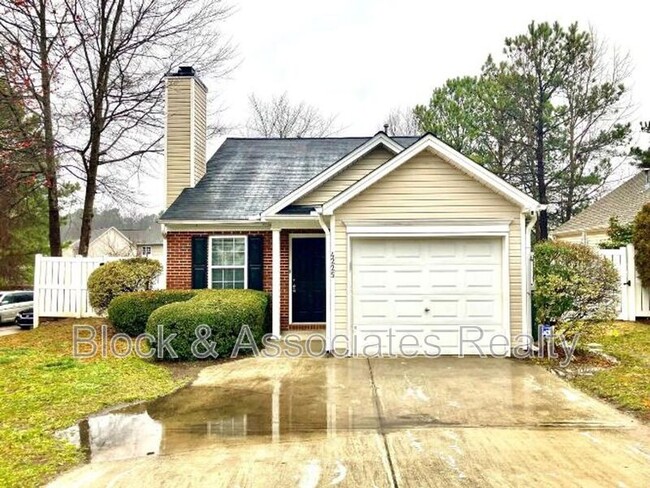 Primary Photo - 4225 Lake Woodard Drive