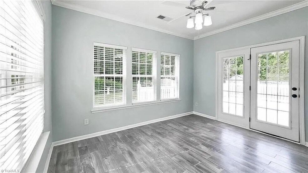 Building Photo - 4072 Fountain Grove Dr