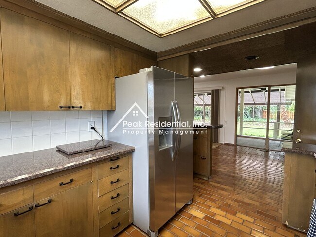 Building Photo - Charming 3 bedroom 2 bathroom House!