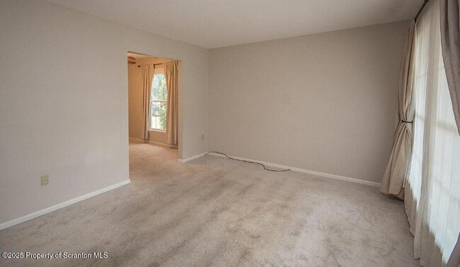 Building Photo - 166 Haverford Dr