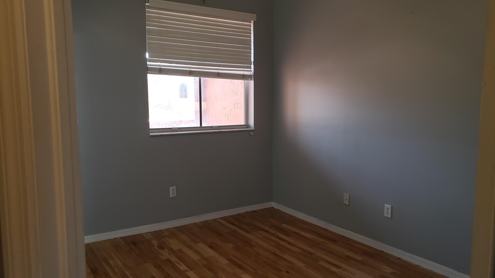 Building Photo - 4965 Leeward Ln