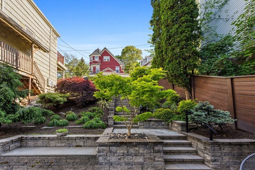 Primary Photo - 62 Grampian Way