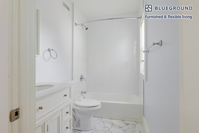 Building Photo - 1008 Winthrop Ave