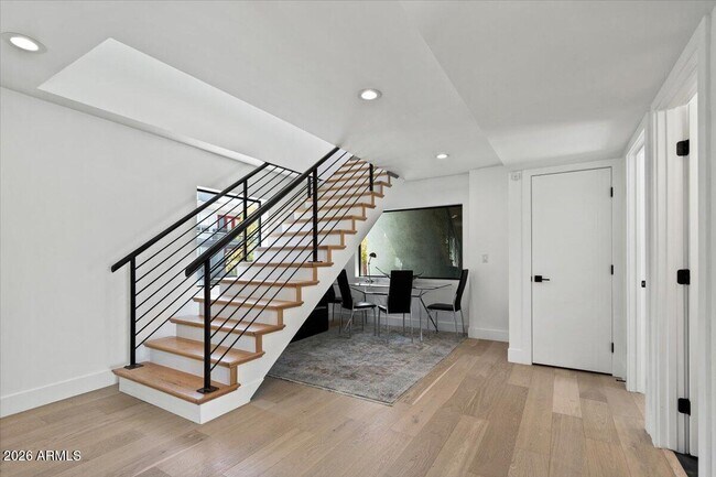 Building Photo - 230 W Monterosa St