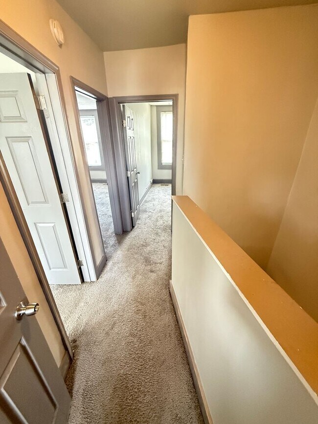 Building Photo - 4027 Belwood Ave