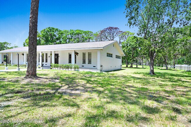 Building Photo - 2340 Turtle Mound Rd