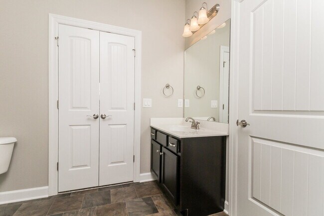 Building Photo - 4806 Beryl Dr