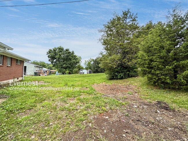 Building Photo - 5505 Kenyon Rd