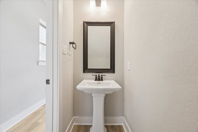 Building Photo - 10942 Brambling Wood Dr