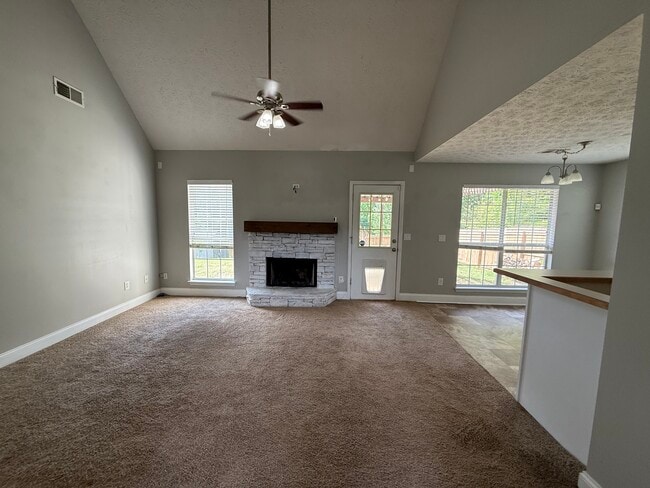 Building Photo - 945 Lochwolde Ln