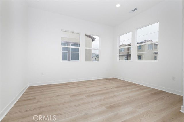 Building Photo - 24510 Via Ln